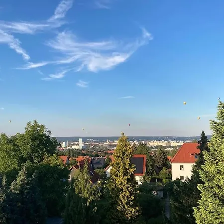 Daire Mit Ausblick Im Dresdner Suedwesten *