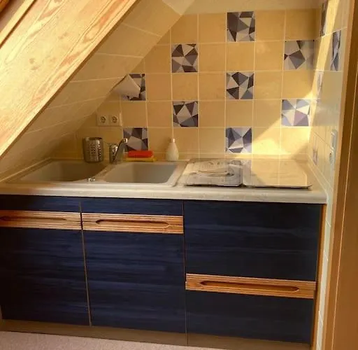 Mit Ausblick Im Dresdner Suedwesten * Dresden