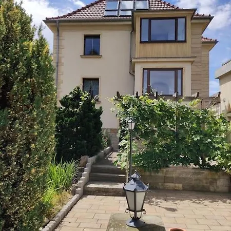 Mit Ausblick Im Dresdner Suedwesten